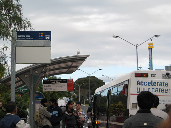 01 Bus ride to Manakau City Center.jpg