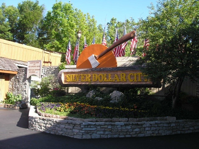 01_entrance.jpg