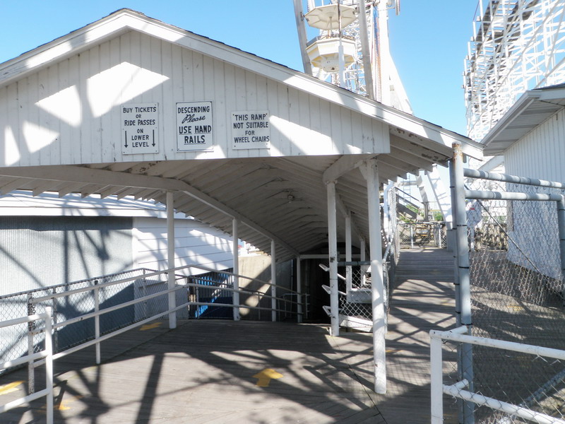 aeP1078984.JPG