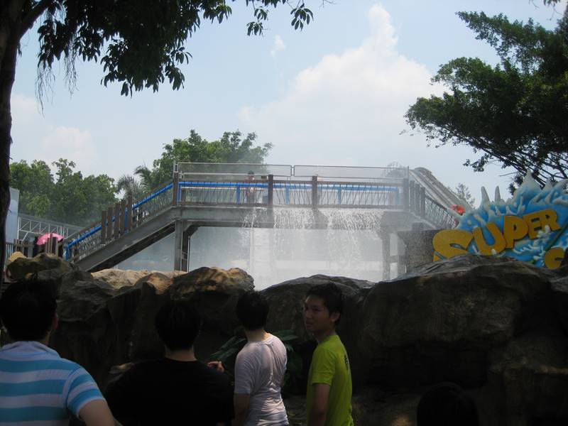 The Super Splash ride in Dream World amusement park in B…
