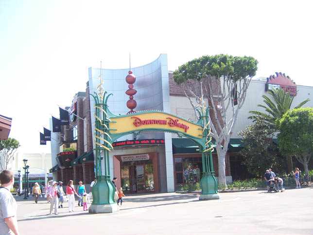 DowntownDisney001.jpg