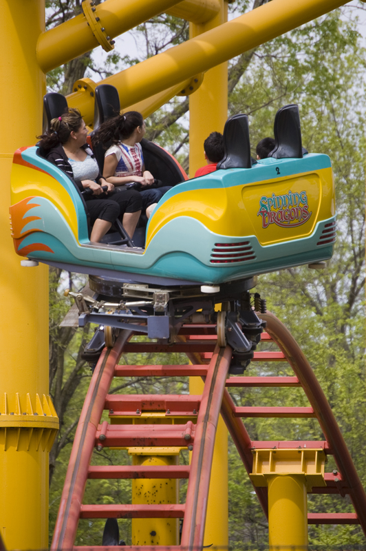 Theme Park Review • Photo TR Worlds of Fun Opening Weekend