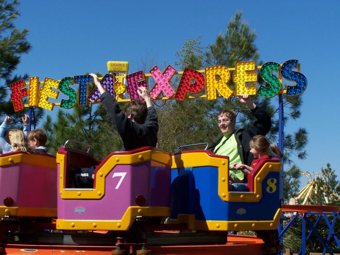 fiestaexpress2.jpg