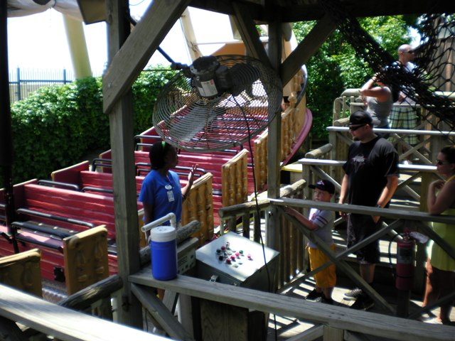 Frontier City 6.20.10 018.JPG