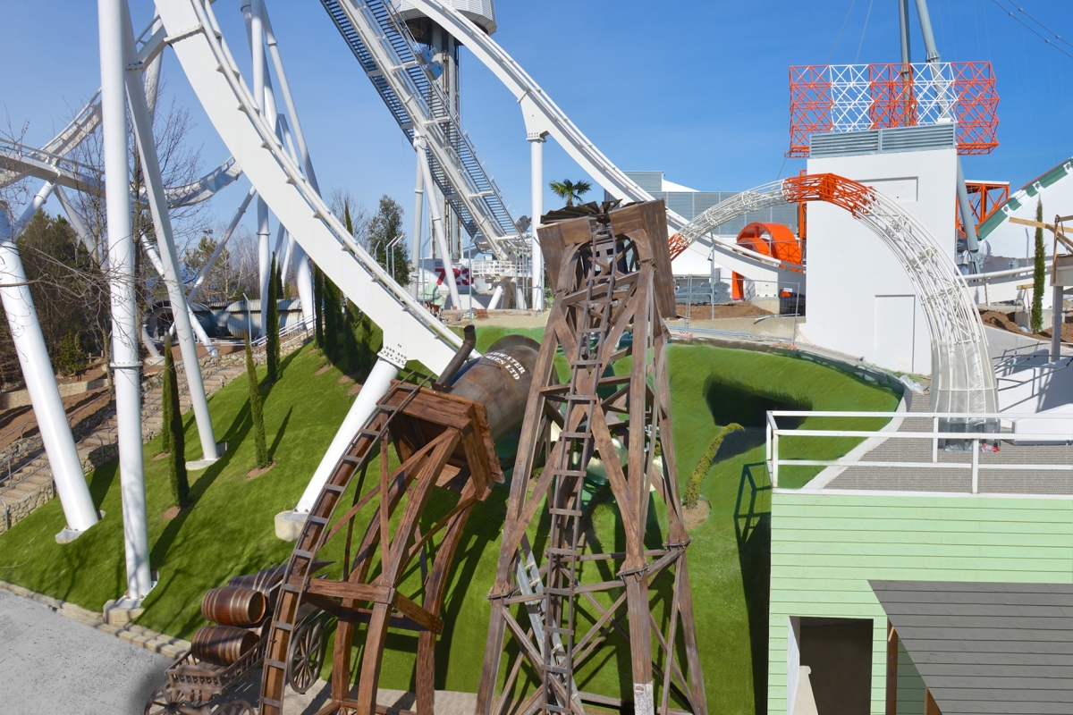 gardaland_oblivion__the_balck_hole_tematizzazione_1.jpg