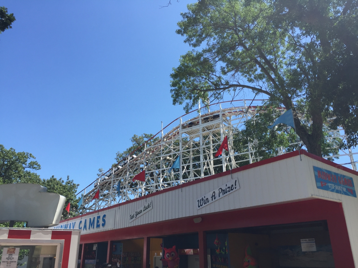arnolds park With over 20 rides to choose from everyone in the family will create a memory from their day at arnolds park amusement park our main attraction. arnolds park With over 20 rides to choose from everyone in the family will create a memory from their day at arnolds park amusement park our main attraction.