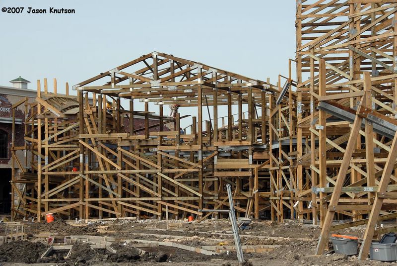 kemah-construction-050407-5-tpr_193.jpg