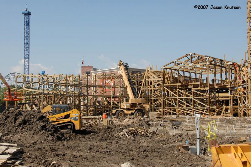 kemah-construction-051207-9-tpr_196.jpg