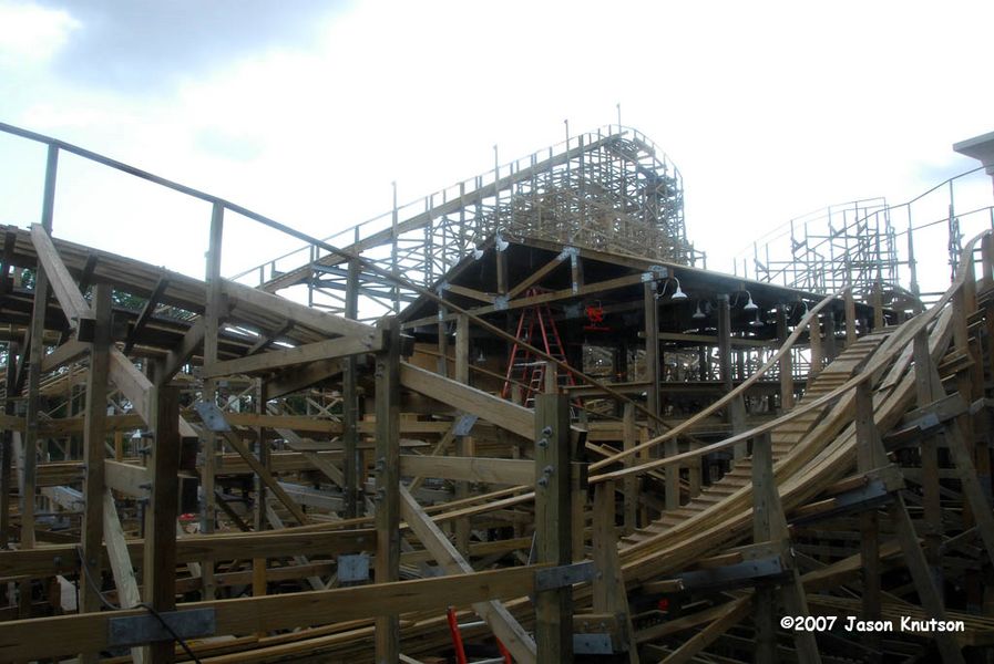 kemah-construction-060207-2-tpr_182.jpg