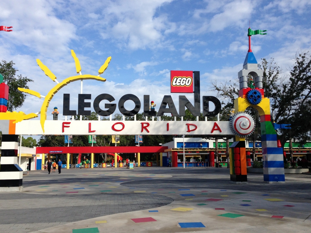 Theme Park Review • ...