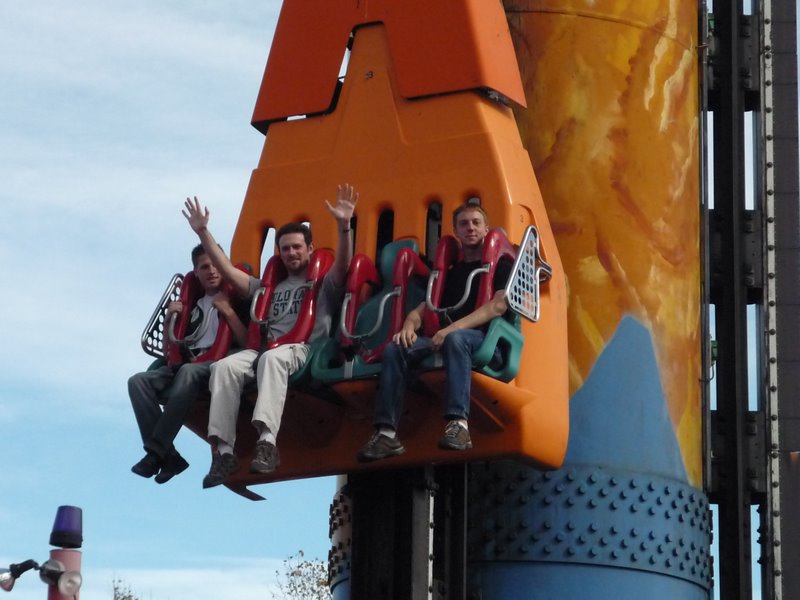 Photo Tr Sam And Matt Go To Elitch Gardens 10 25 2008 Theme Aly I Was The Only One Totally Excited To Get On Tower Of Doom Due Wind They Were Running 4 People Max At A Time