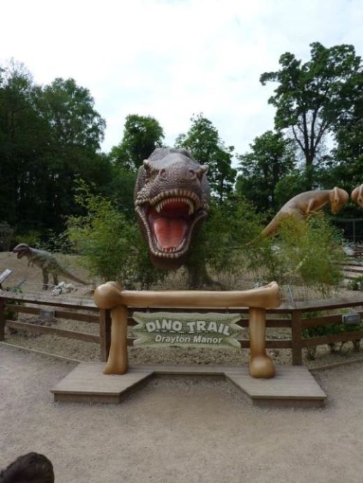 dinosaur land drayton manor