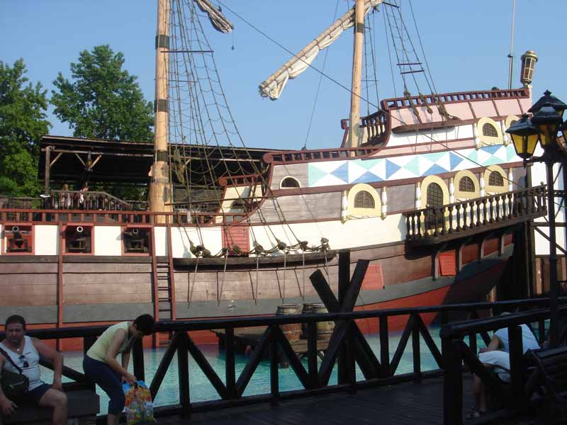 pirates2.jpg