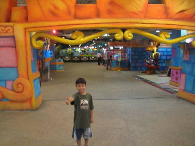 Seacon Square & Yoyo Land Bangkok 009.jpg