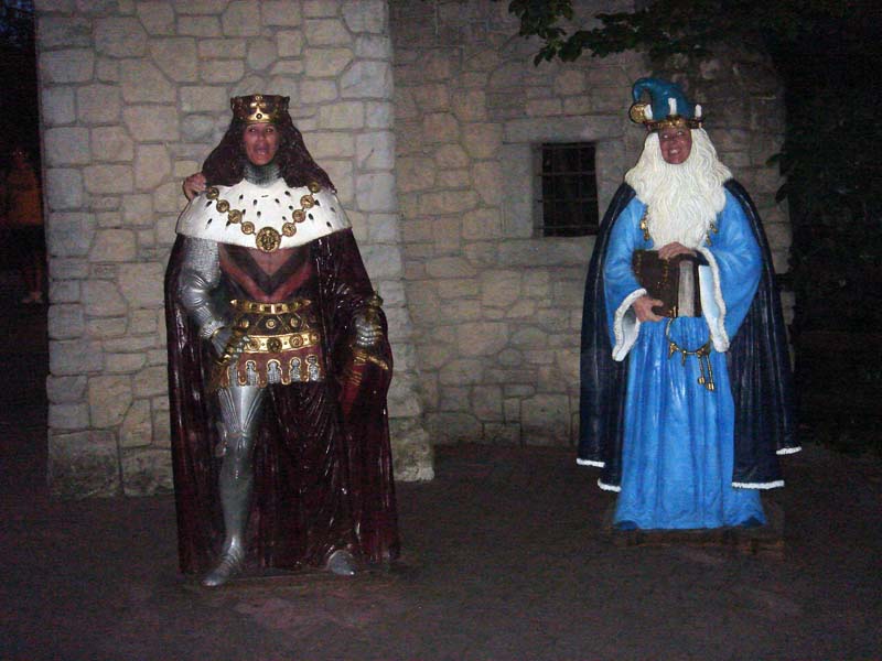statues.jpg