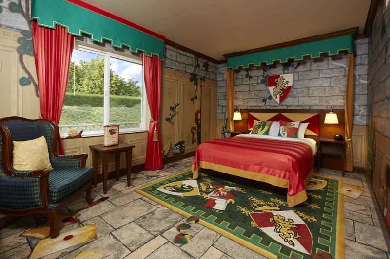 06A_Kingdom Themed Room-Adults.jpg (851.25 KiB) Viewed 5805 times 06A_Kingdom Themed Room-Adults.jpg