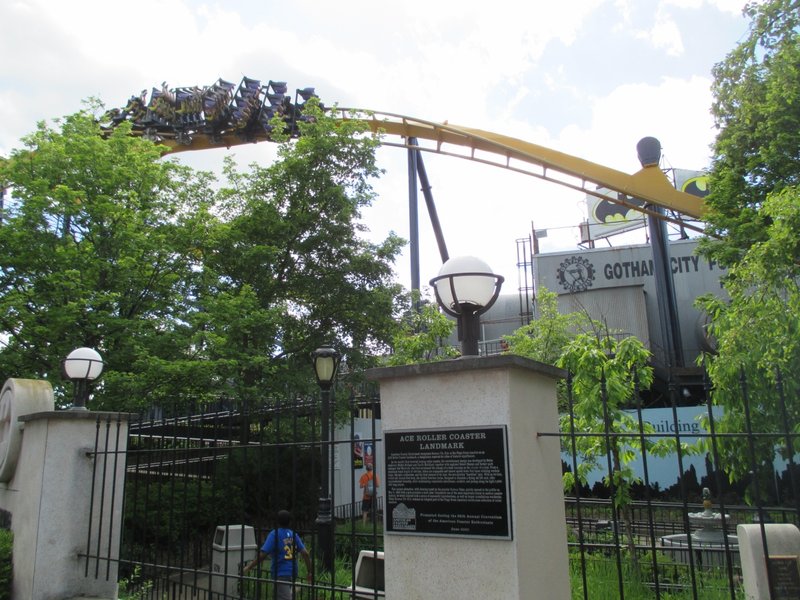 Batman the Ride ACE Landmark.JPG (929.27 KiB) Viewed 1487 times Batman the Ride ACE Landmark.JPG