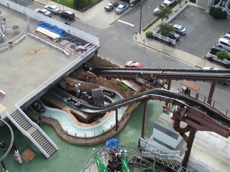 Canyon Falls Log Flume Splashdown (Aerial).JPG (916.47 KiB) Viewed 3844 times Canyon Falls Log Flume Splashdown (Aerial).JPG