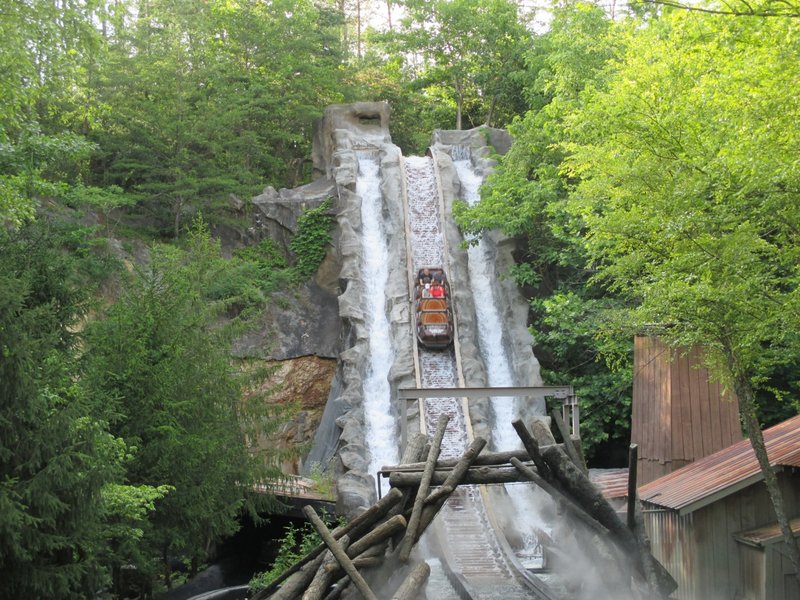 Daredevil Falls Drop.JPG (1.11 MiB) Viewed 4290 times Daredevil Falls Drop.JPG