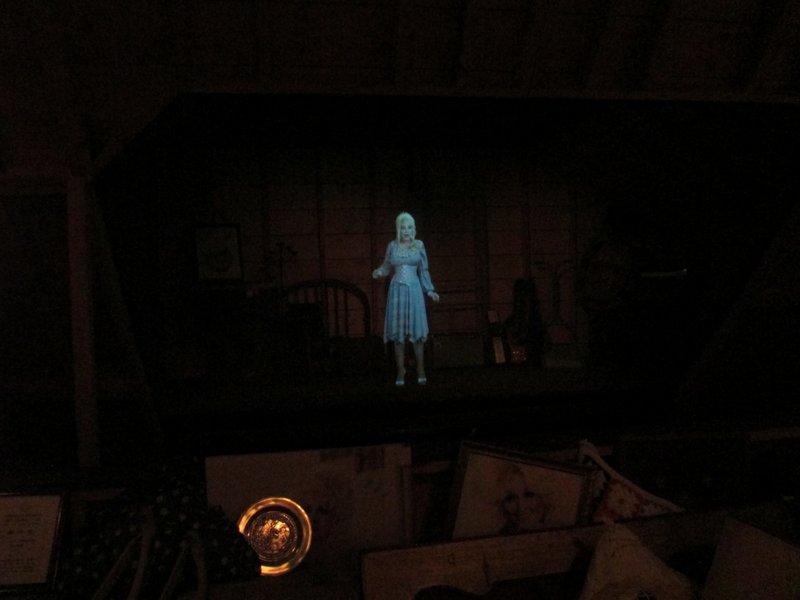 Dolly Hologram.JPG (536.96 KiB) Viewed 250 times Dolly Hologram.JPG