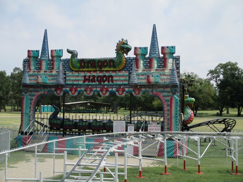 Dragon Wagon.JPG (886.66 KiB) Viewed 481 times Dragon Wagon.JPG