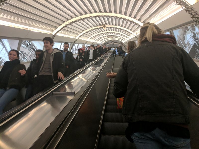 Escalator.jpg (756.92 KiB) Viewed 2110 times Escalator.jpg
