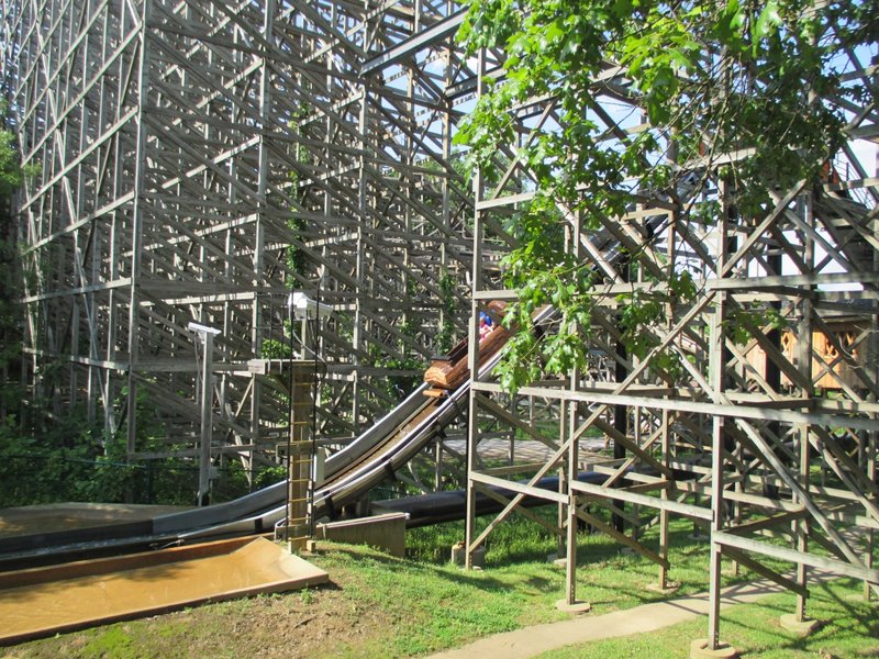 Frightful Falls Drop.JPG (1.21 MiB) Viewed 1575 times Frightful Falls Drop.JPG