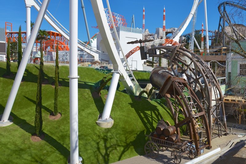 thumb_gardaland_oblivion__the_balck_hole_tematizzazione_2.jpg