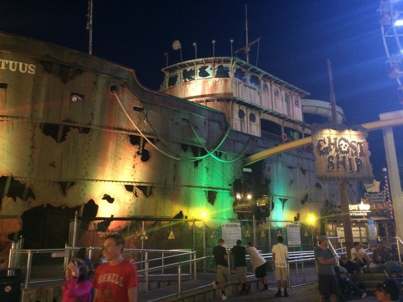 Ghost Ship (Night).JPG (731.6 KiB) Viewed 3936 times Ghost Ship (Night).JPG