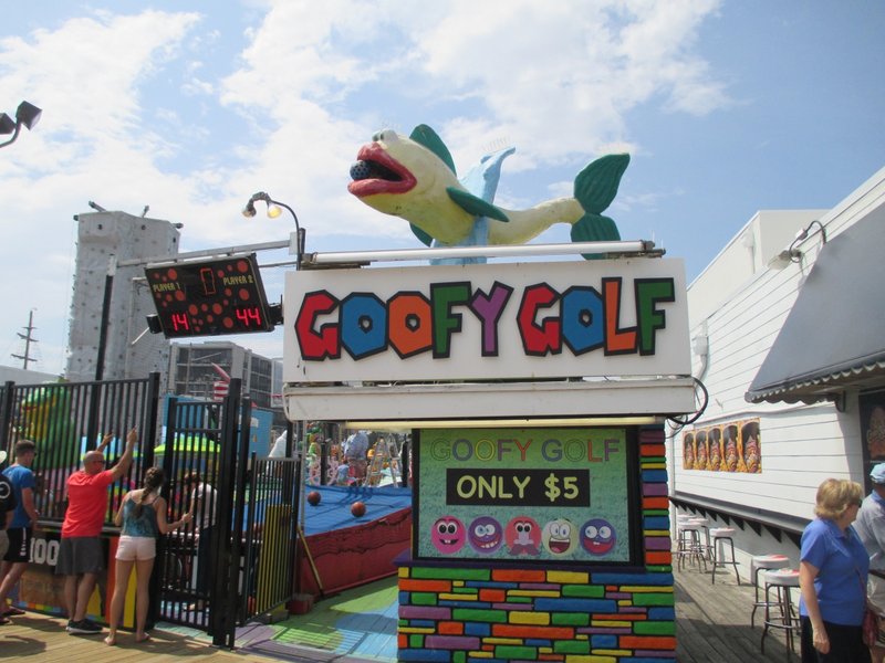 Goofy Golf Entrance.JPG (788.64 KiB) Viewed 1119 times Goofy Golf Entrance.JPG