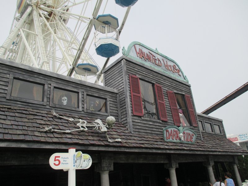 Haunted Dark Ride.JPG (772.73 KiB) Viewed 3844 times Haunted Dark Ride.JPG