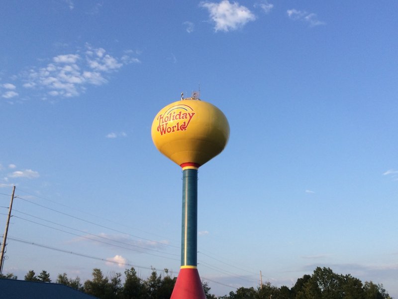 Holiday World Water Tower.JPG (523.88 KiB) Viewed 1575 times Holiday World Water Tower.JPG