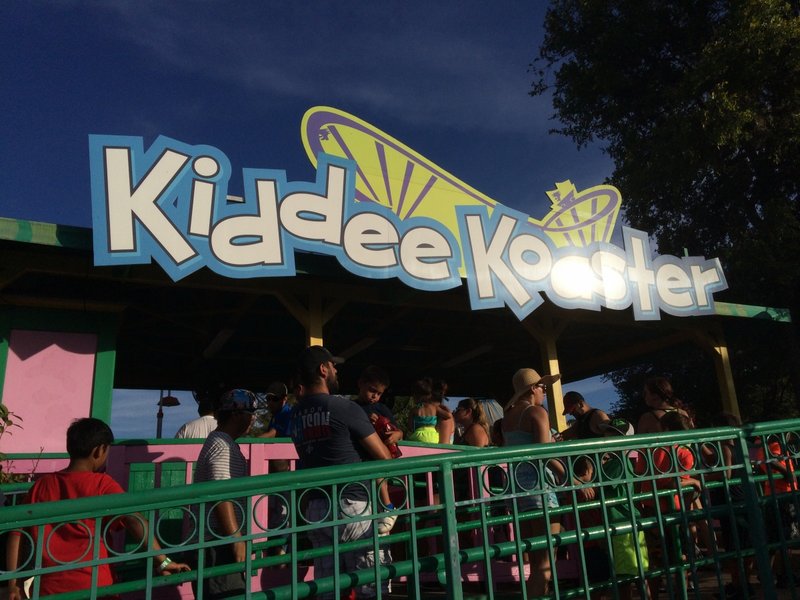 Kiddee Koaster Queue.JPG (786.99 KiB) Viewed 4088 times Kiddee Koaster Queue.JPG