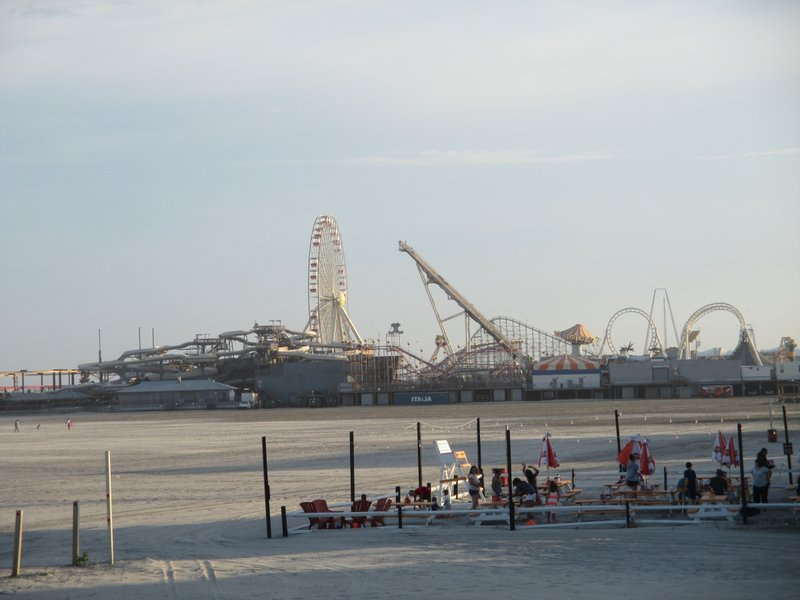 Mariner's Pier (Far).JPG (629.42 KiB) Viewed 3936 times Mariner's Pier (Far).JPG
