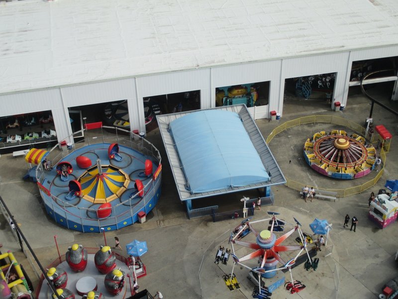 Midway.JPG (817.57 KiB) Viewed 3844 times Midway.JPG