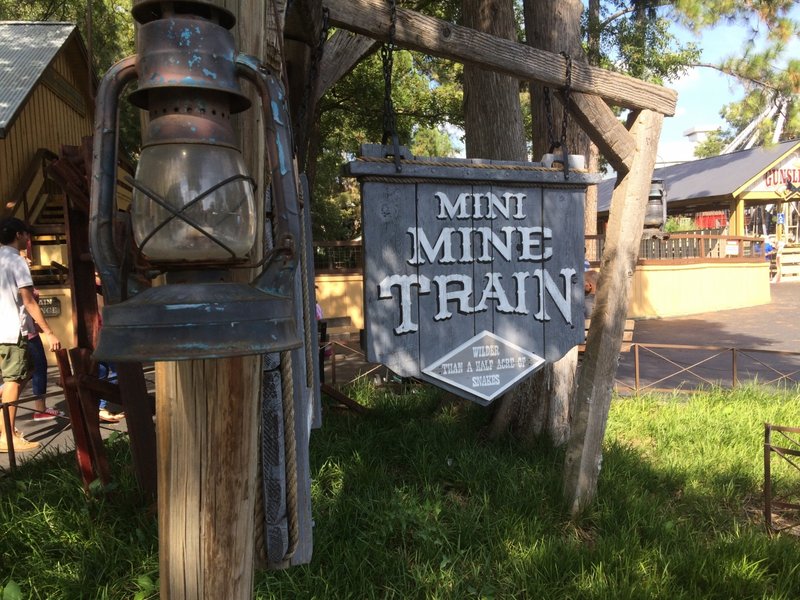 Mini Mine Train Sign.JPG (993.8 KiB) Viewed 876 times Mini Mine Train Sign.JPG