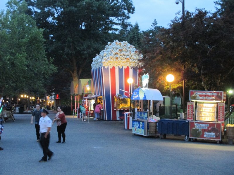 Popcorn Stand (Ground).JPG (831.1 KiB) Viewed 235 times Popcorn Stand (Ground).JPG