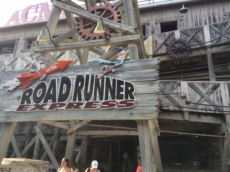 Road Runner Express Entrance.JPG (838.33 KiB) Viewed 4088 times Road Runner Express Entrance.JPG