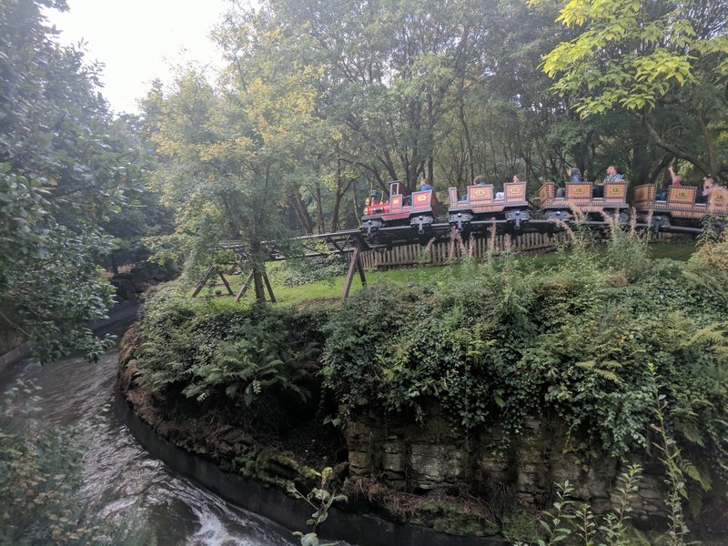 Runaway Mine Train Rapids Turn.jpg (1.1 MiB) Viewed 1644 times Runaway Mine Train Rapids Turn.jpg