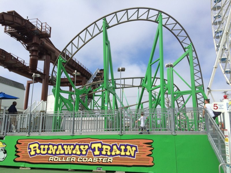 Runaway Train Lift Hill.JPG (887.98 KiB) Viewed 3844 times Runaway Train Lift Hill.JPG