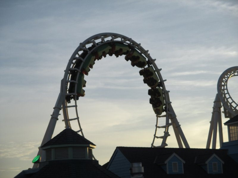Sea Serpent Vertical Loop.JPG (530.95 KiB) Viewed 3936 times Sea Serpent Vertical Loop.JPG