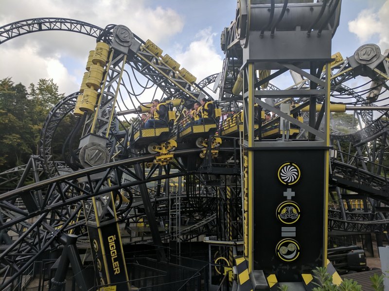 Smiler Airtime Hill.jpg (874.32 KiB) Viewed 1644 times Smiler Airtime Hill.jpg
