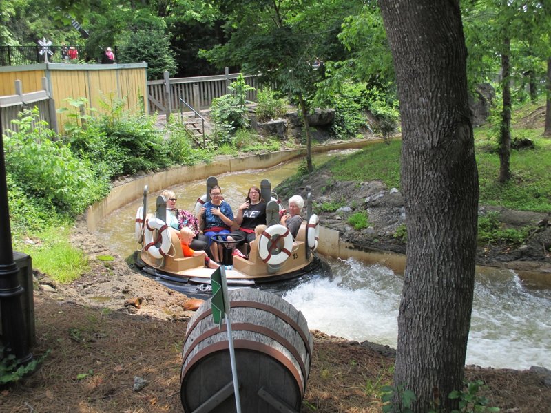 Smoky Mountain River Rampage Rapids.JPG (1.09 MiB) Viewed 4290 times Smoky Mountain River Rampage Rapids.JPG
