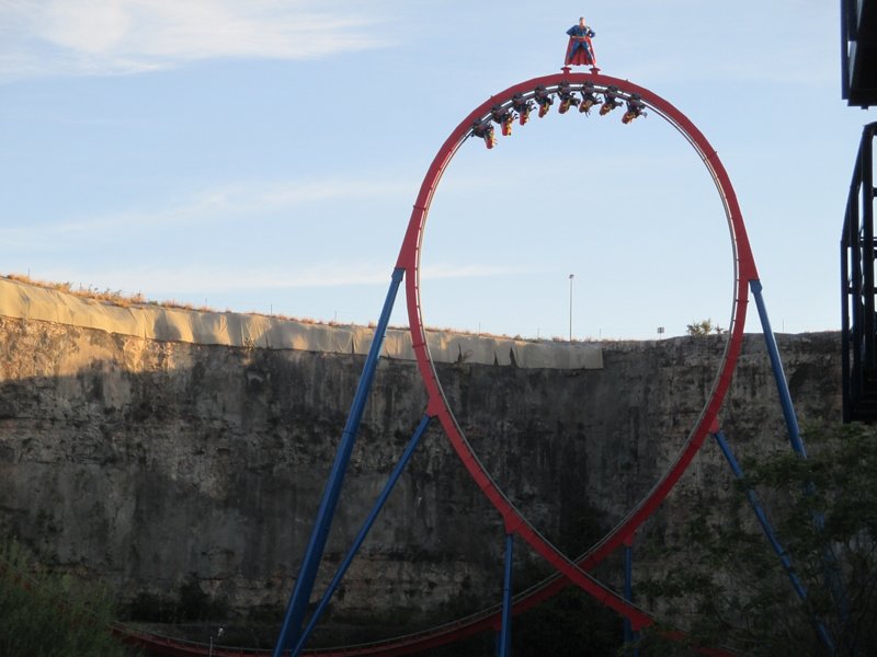 Superman Krypton Coaster Vertical Loop 1.JPG (633.4 KiB) Viewed 4088 times Superman Krypton Coaster Vertical Loop 1.JPG
