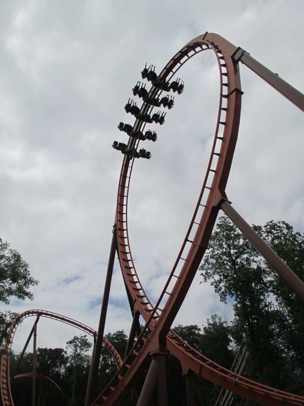 Thunderbird Vertical Loop (Side).JPG (687.24 KiB) Viewed 1575 times Thunderbird Vertical Loop (Side).JPG
