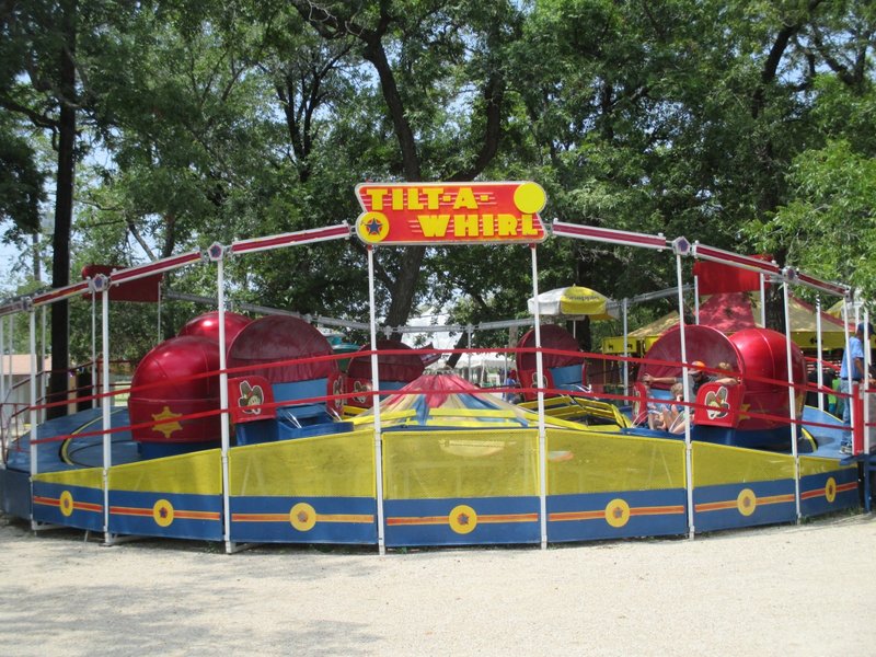 Tilt-a-Whirl.JPG (1.1 MiB) Viewed 481 times Tilt-a-Whirl.JPG