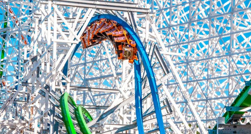 [Image: thumb_twisted-colossus-six-flags-magic-m...ornia.jpeg]