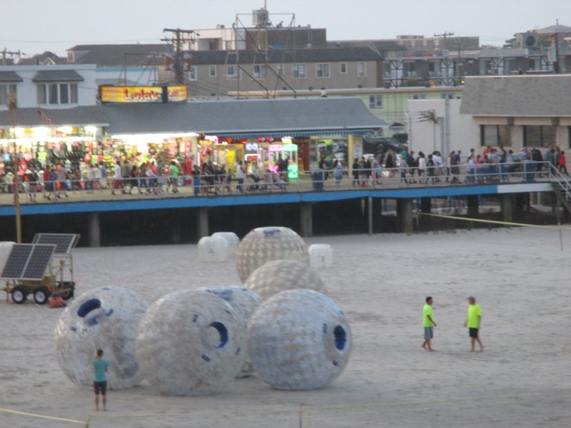 Zorbing.JPG (690.31 KiB) Viewed 3936 times Zorbing.JPG