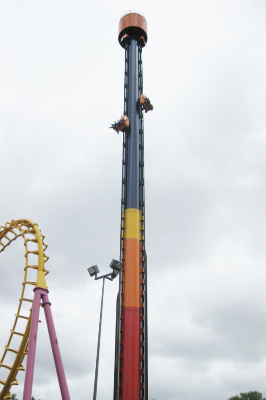 Photo Tr Six Flags America Shenanigans Page 2 Theme Park Review Tower 533x800 Jpg