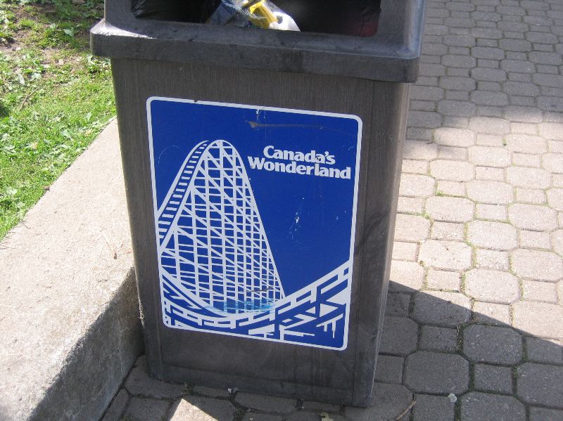 wonderland___niagra_falls_2009_002_207.jpg